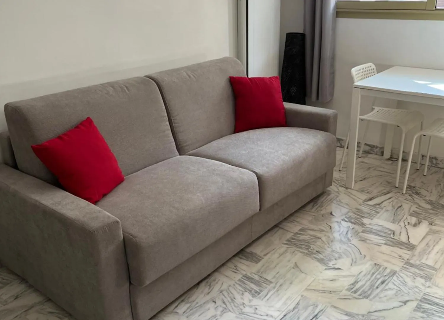 Studio meublé proche plages et vieille ville Antibes